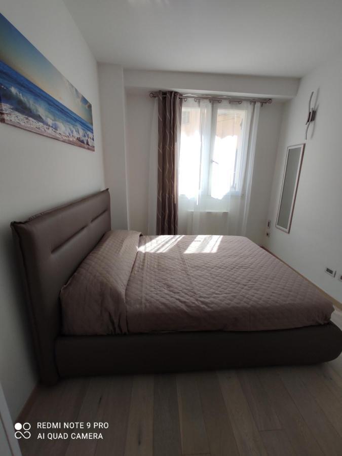 Pama Mar Appartement Imperia Buitenkant foto