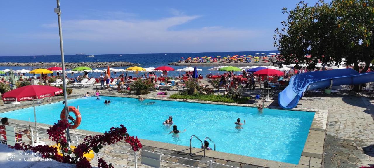 Pama Mar Appartement Imperia Buitenkant foto